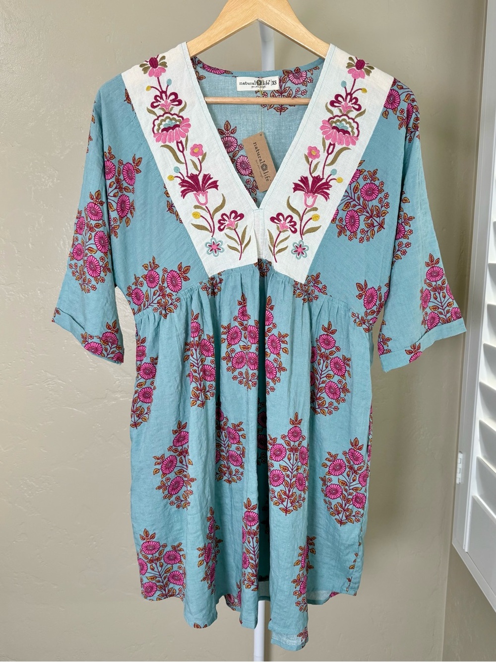 Natural Life Stella Embroidered Mini Dress XS Teal Wildflower Medallion NWT - Picture 4 of 10
